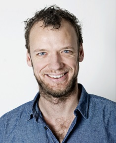 Picture of professor Dennis Sandris Nielsen